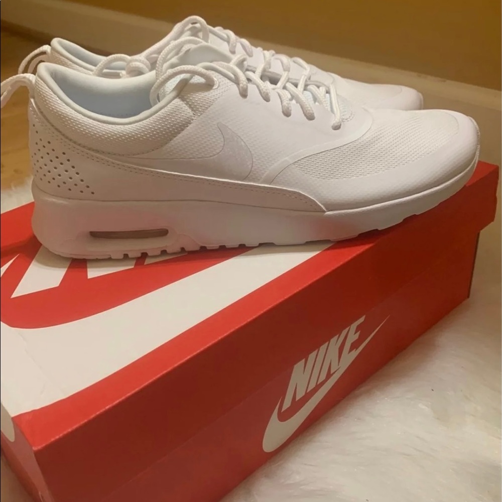 Women’s Nike Air Max Thea